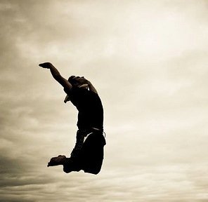 Las circunstancias y la necesidad nos «consagran»