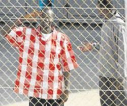 Para que el derecho no se detenga a la puerta de los CIE